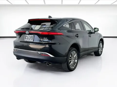 More photos of 2021 Toyota Venza XLE at STG Bellflower, CA