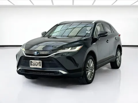 Black 2021 Toyota Venza XLE for sale in Bellflower, CA