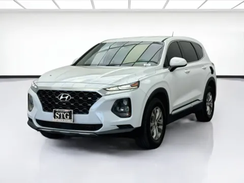 White 2019 Hyundai Santa Fe SE for sale in Bellflower, CA