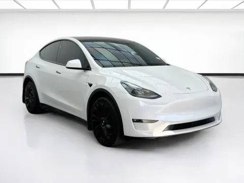 Another view of 2023 Tesla Model Y Long Range for sale in Bellflower, CA at STG Bellflower