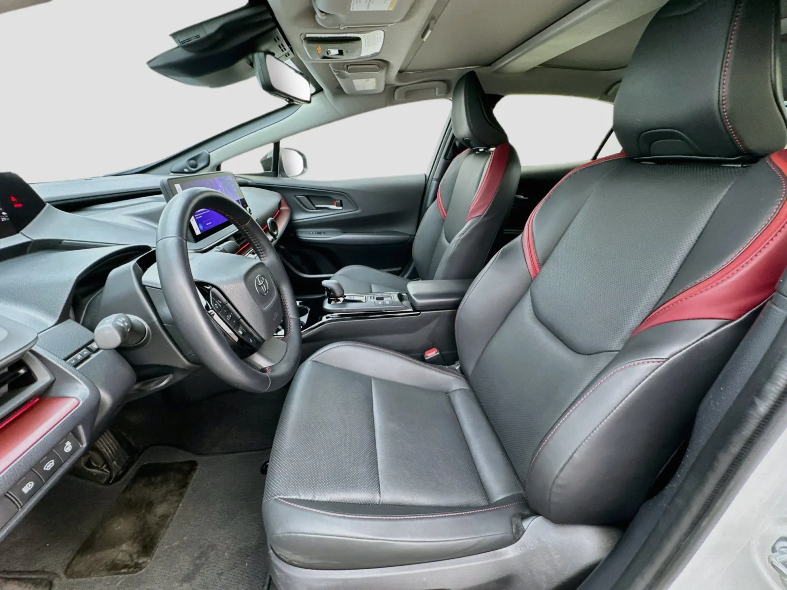 Toyota Prius photo 13