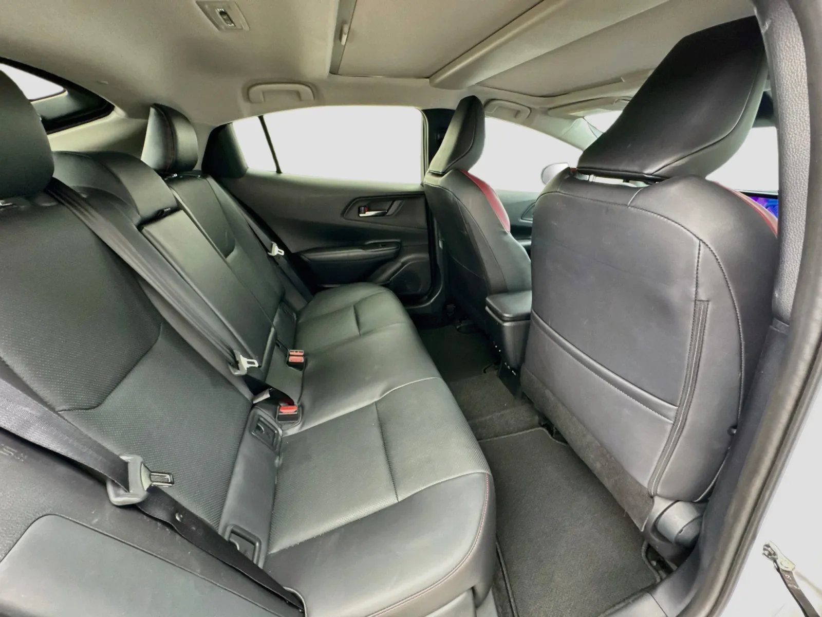 Toyota Prius photo 18