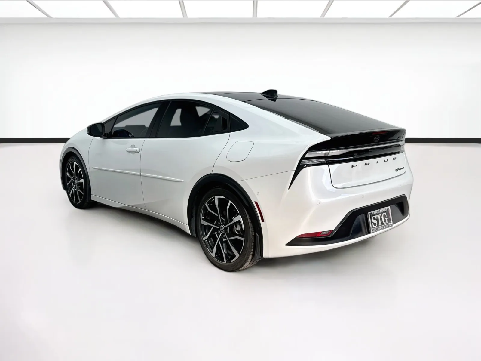 Toyota Prius photo 6