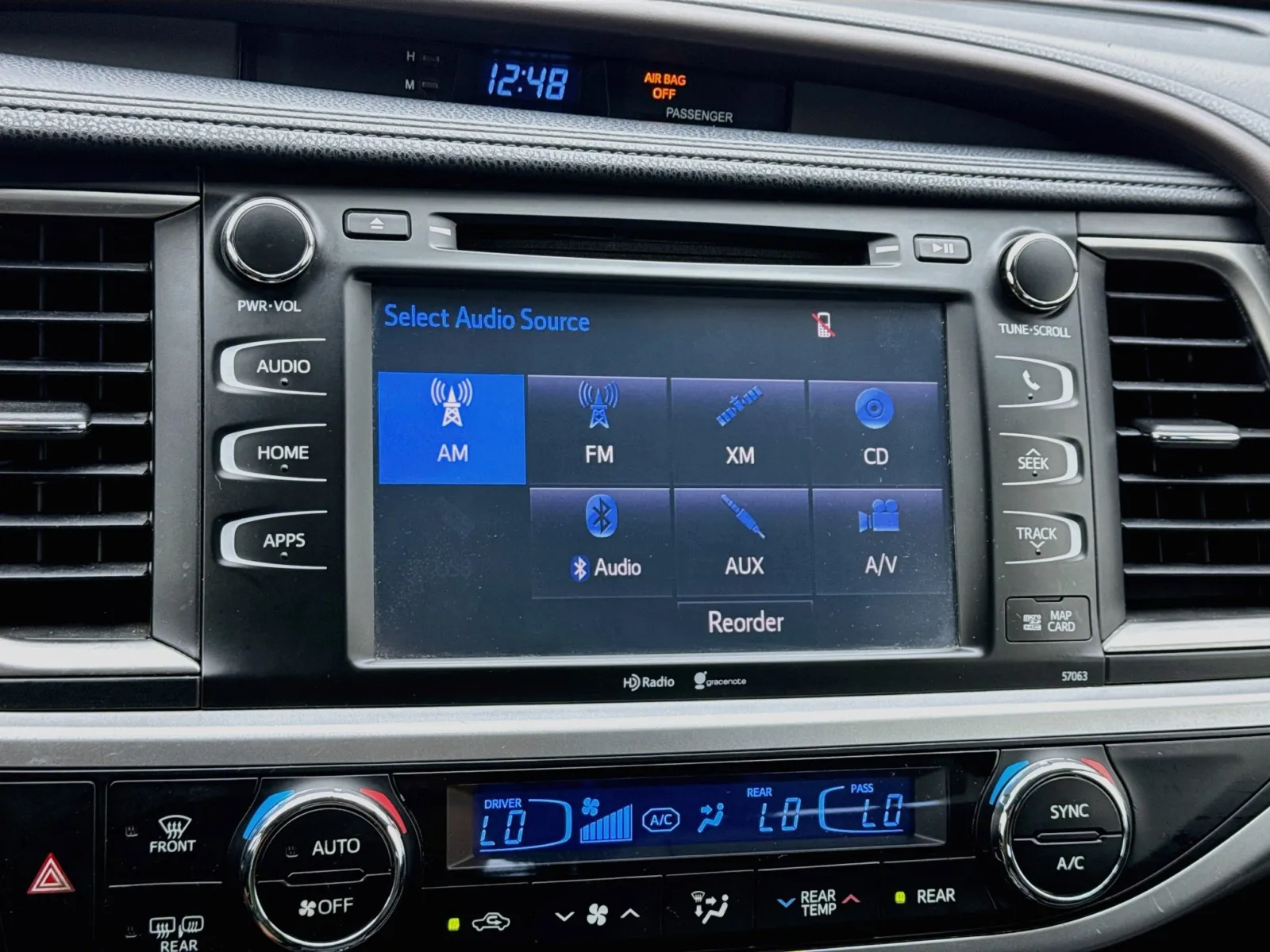 Toyota Highlander photo 11