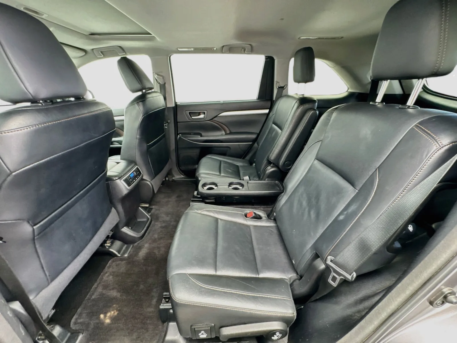 Toyota Highlander photo 16