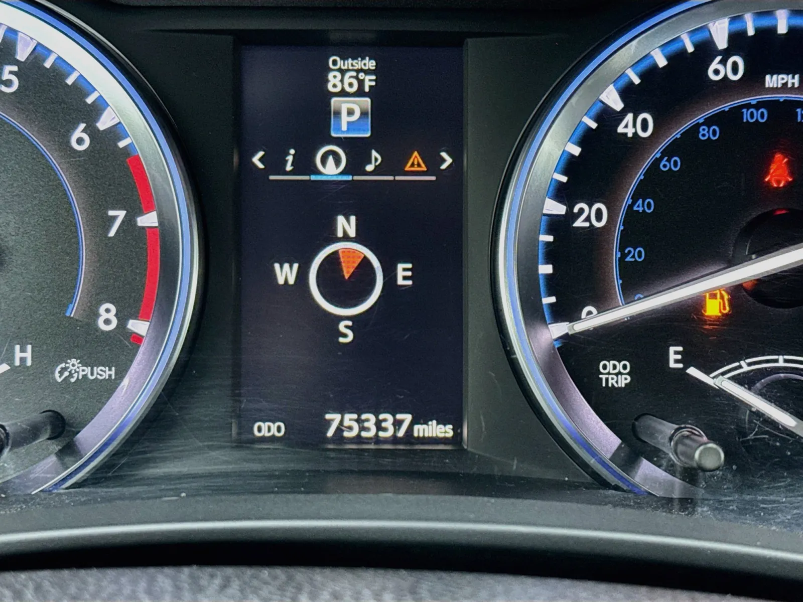 Toyota Highlander photo 8