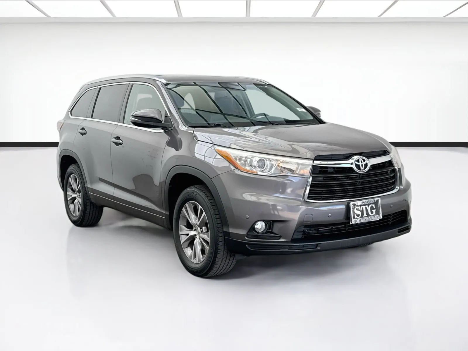 Toyota Highlander photo 3