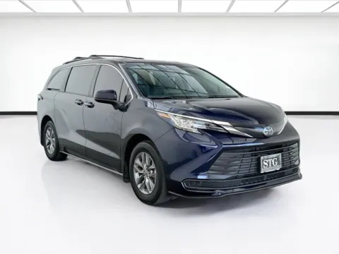 Another view of 2023 Toyota Sienna LE 8 Passenger for sale in Bellflower, CA at STG Bellflower