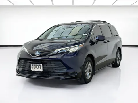 Gray 2023 Toyota Sienna LE 8 Passenger for sale in Bellflower, CA