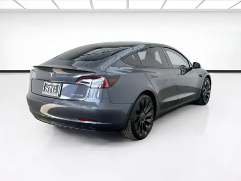 More photos of 2022 Tesla Model 3 Performance at STG Bellflower, CA
