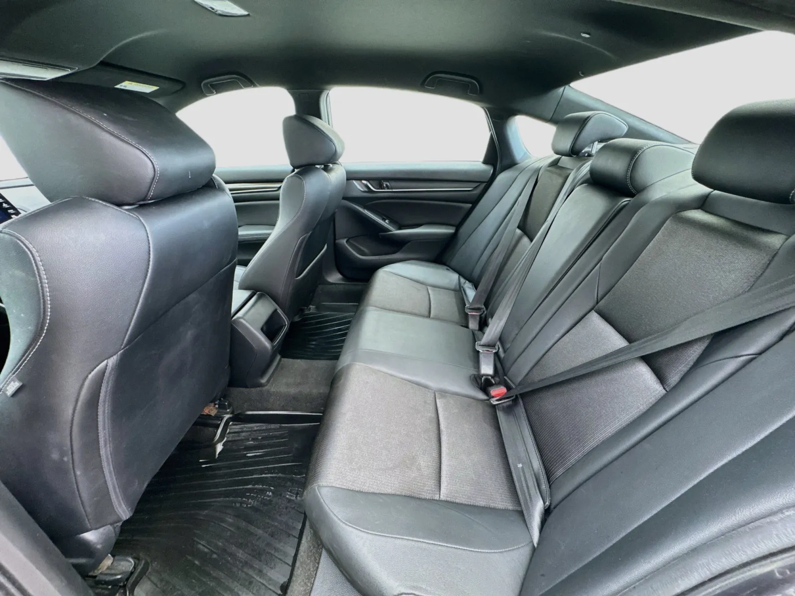 Honda Accord photo 15
