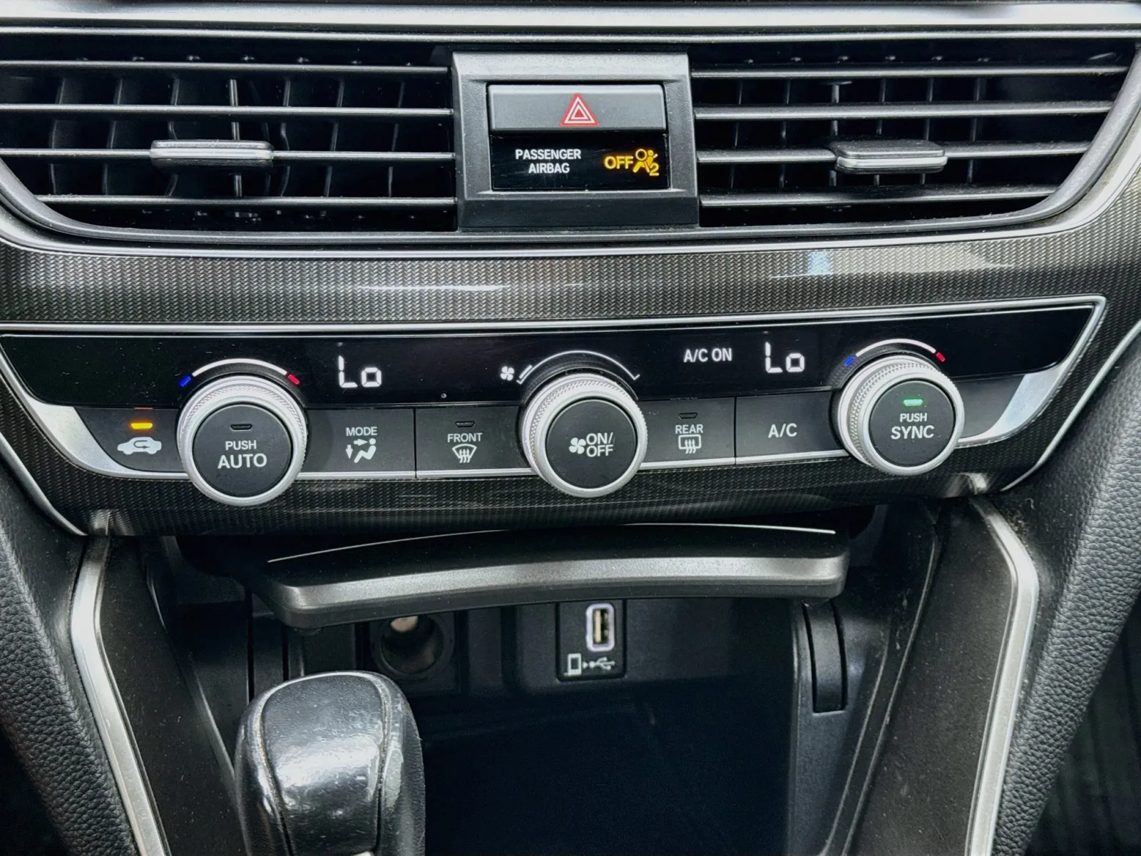 Honda Accord photo 12