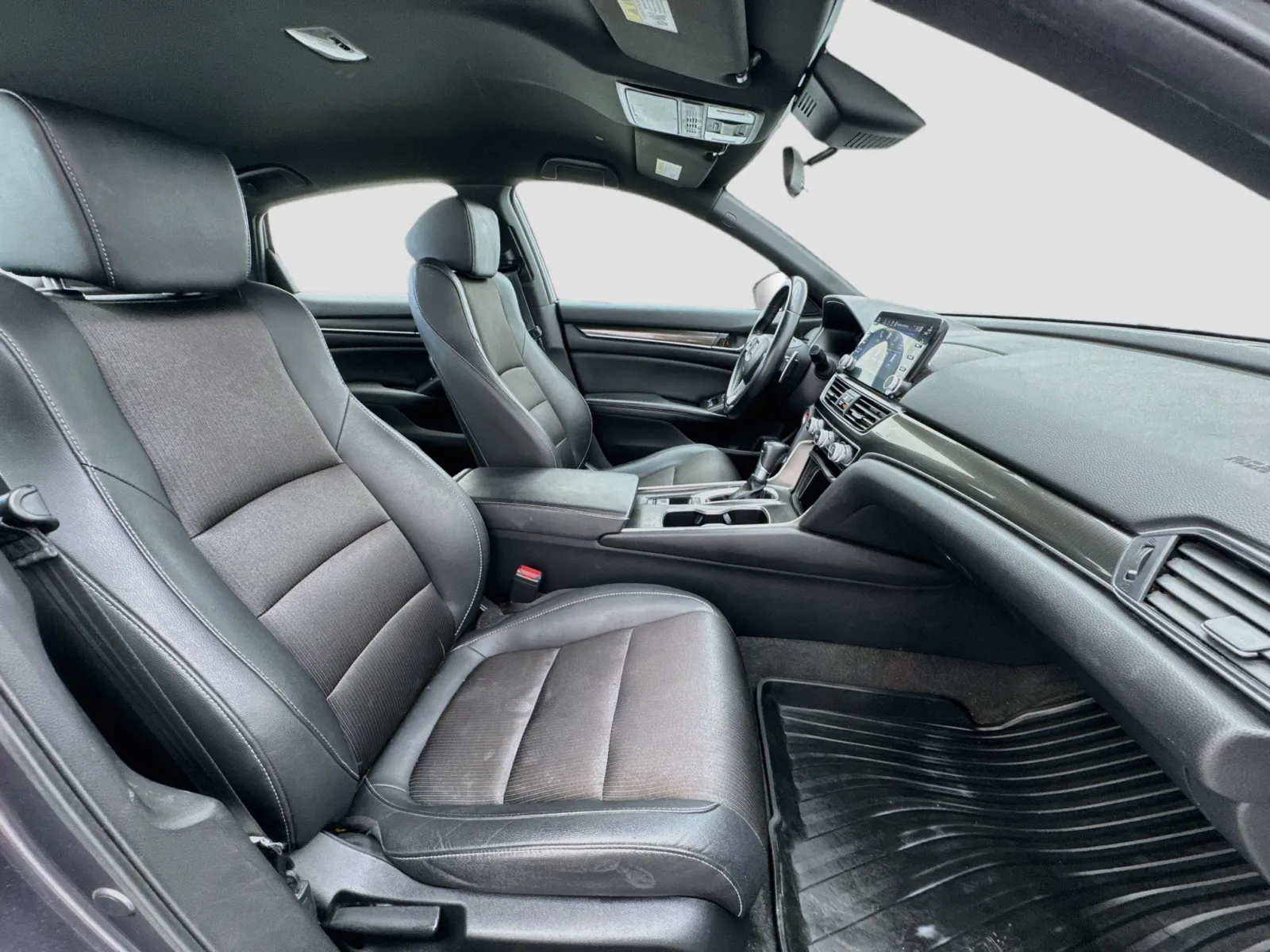 Honda Accord photo 18