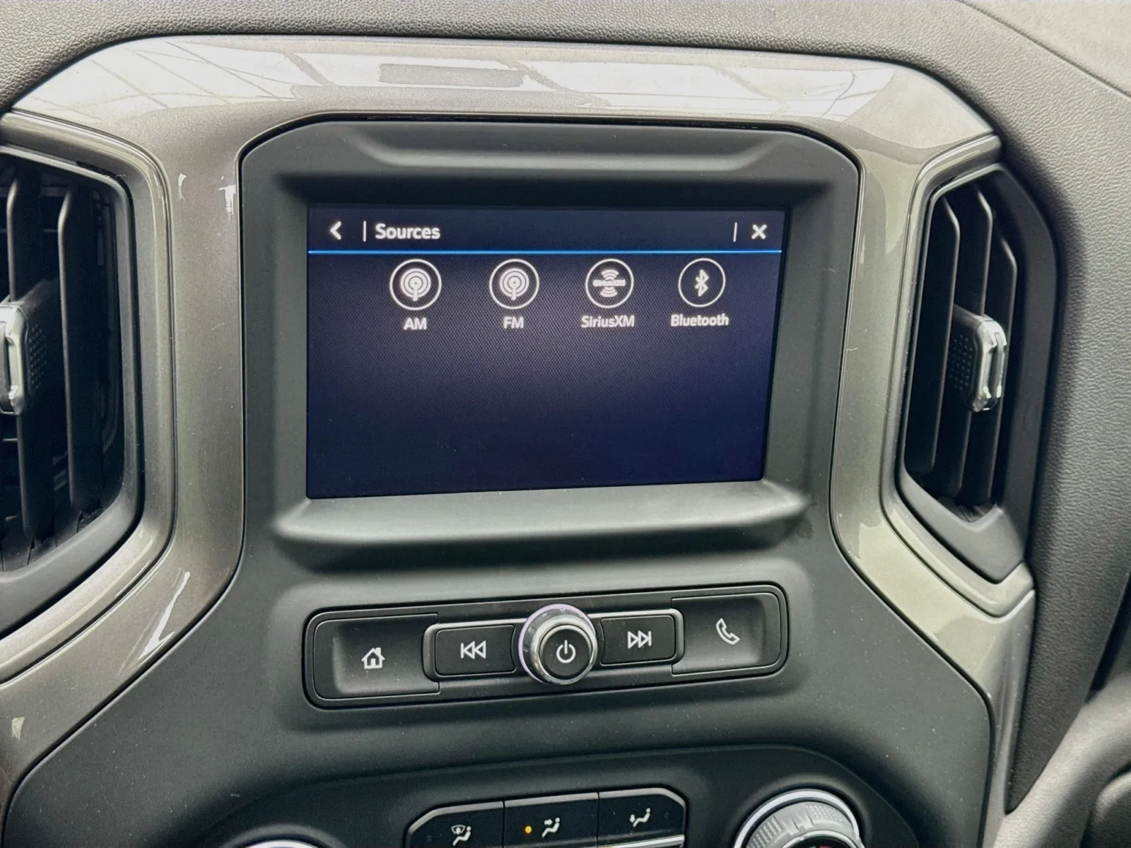 Chevrolet Silverado photo 11