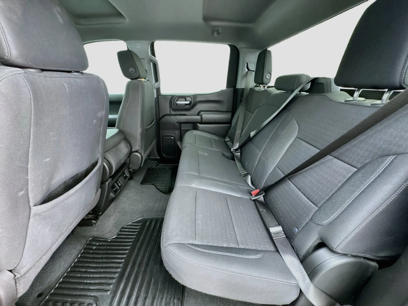 Chevrolet Silverado photo 15