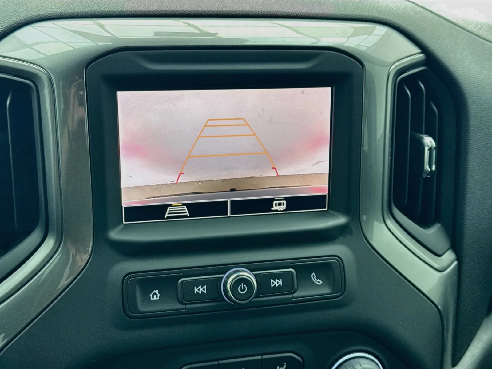 Chevrolet Silverado photo 10