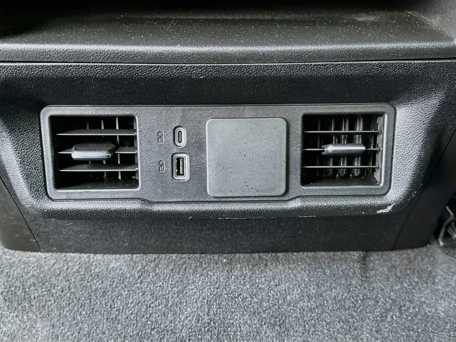 Chevrolet Silverado photo 16