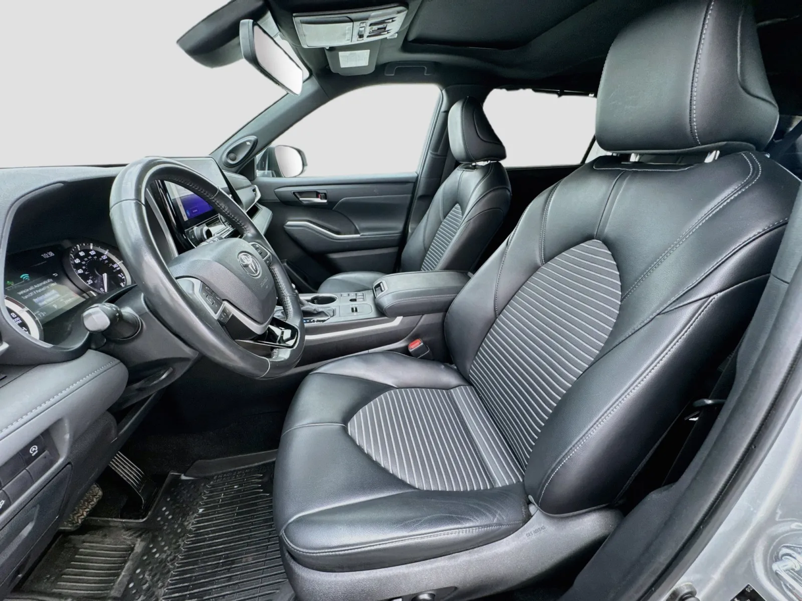 Toyota Highlander photo 13