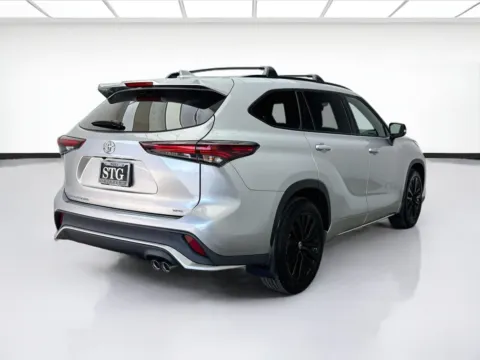 More photos of 2024 Toyota Highlander XSE at STG Bellflower, CA