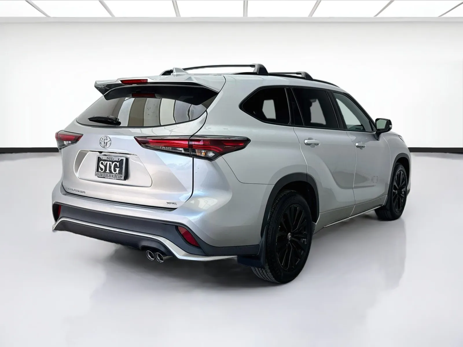 Toyota Highlander photo 4