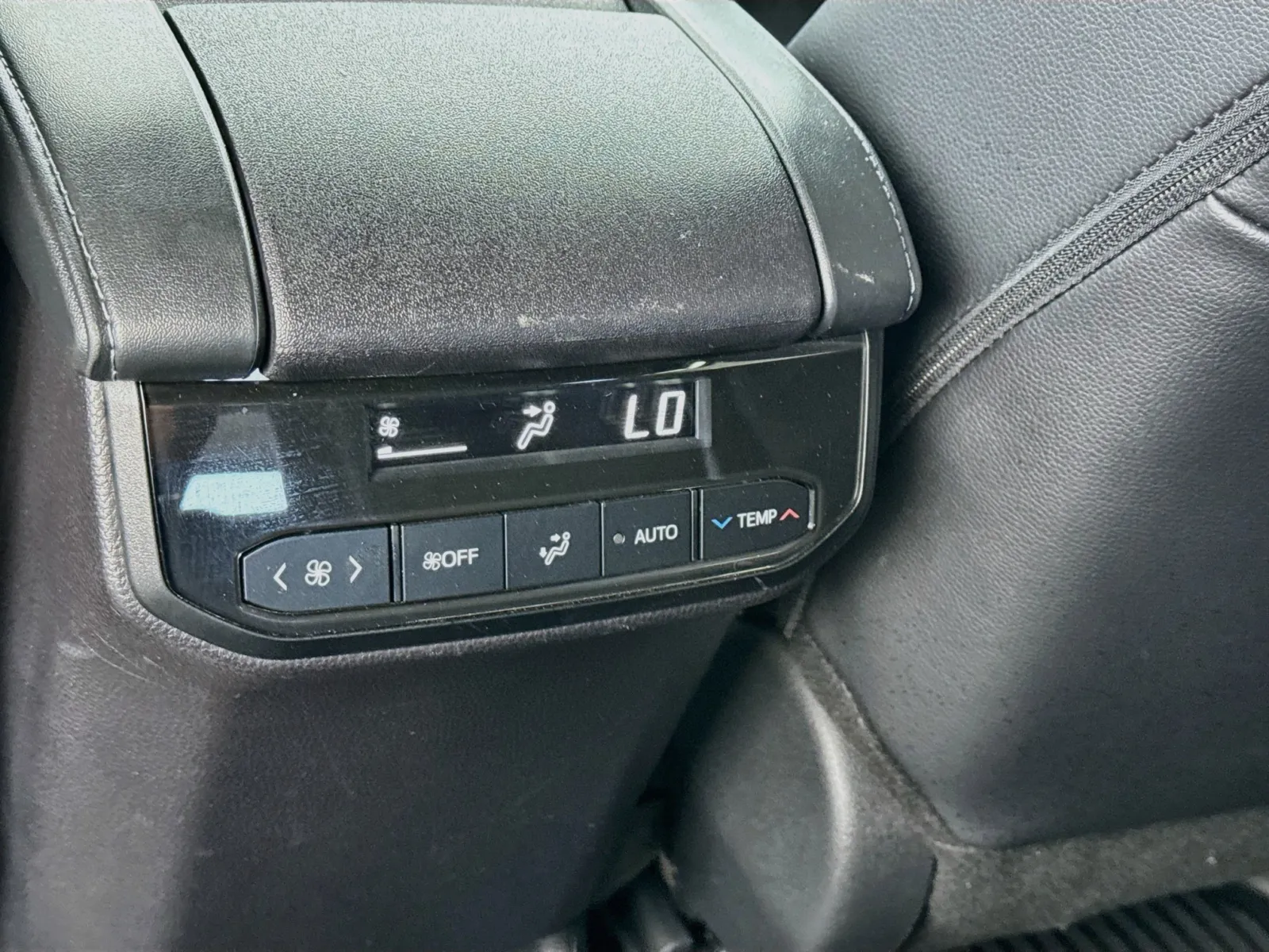 Toyota Highlander photo 17