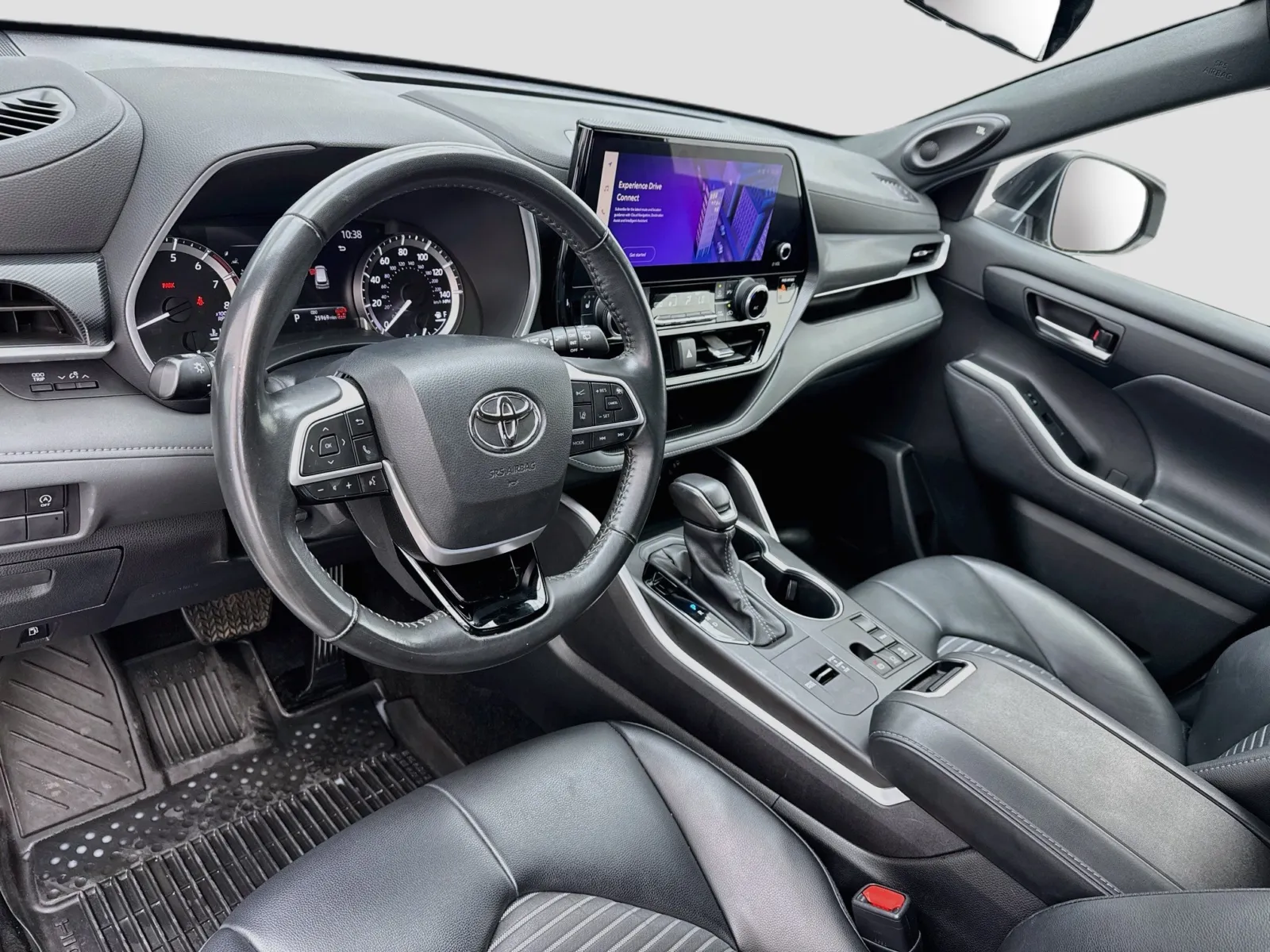 Toyota Highlander photo 7