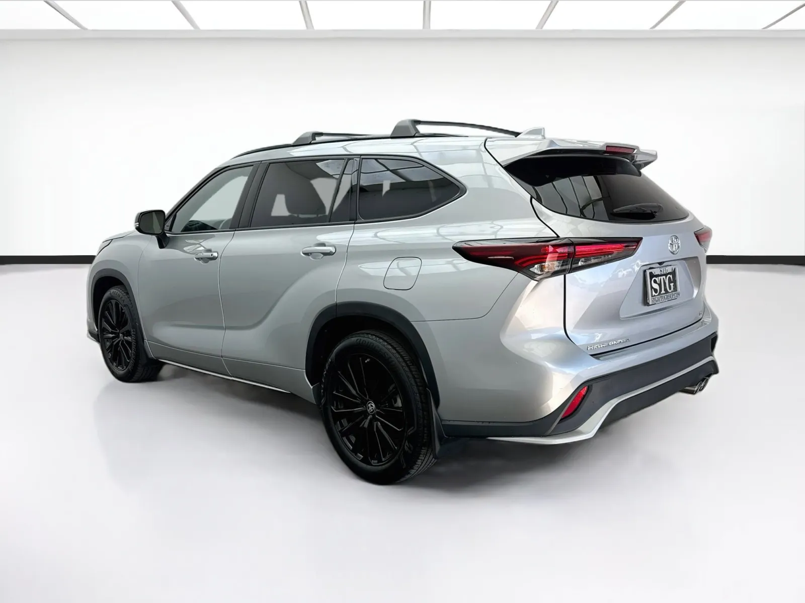 Toyota Highlander photo 6