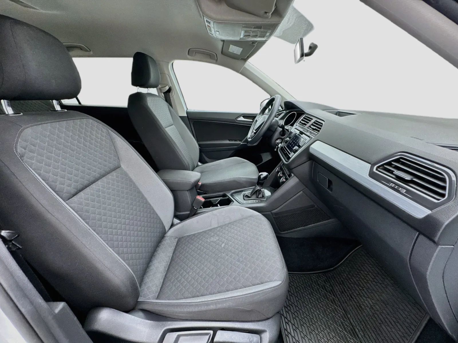 Volkswagen Tiguan photo 19