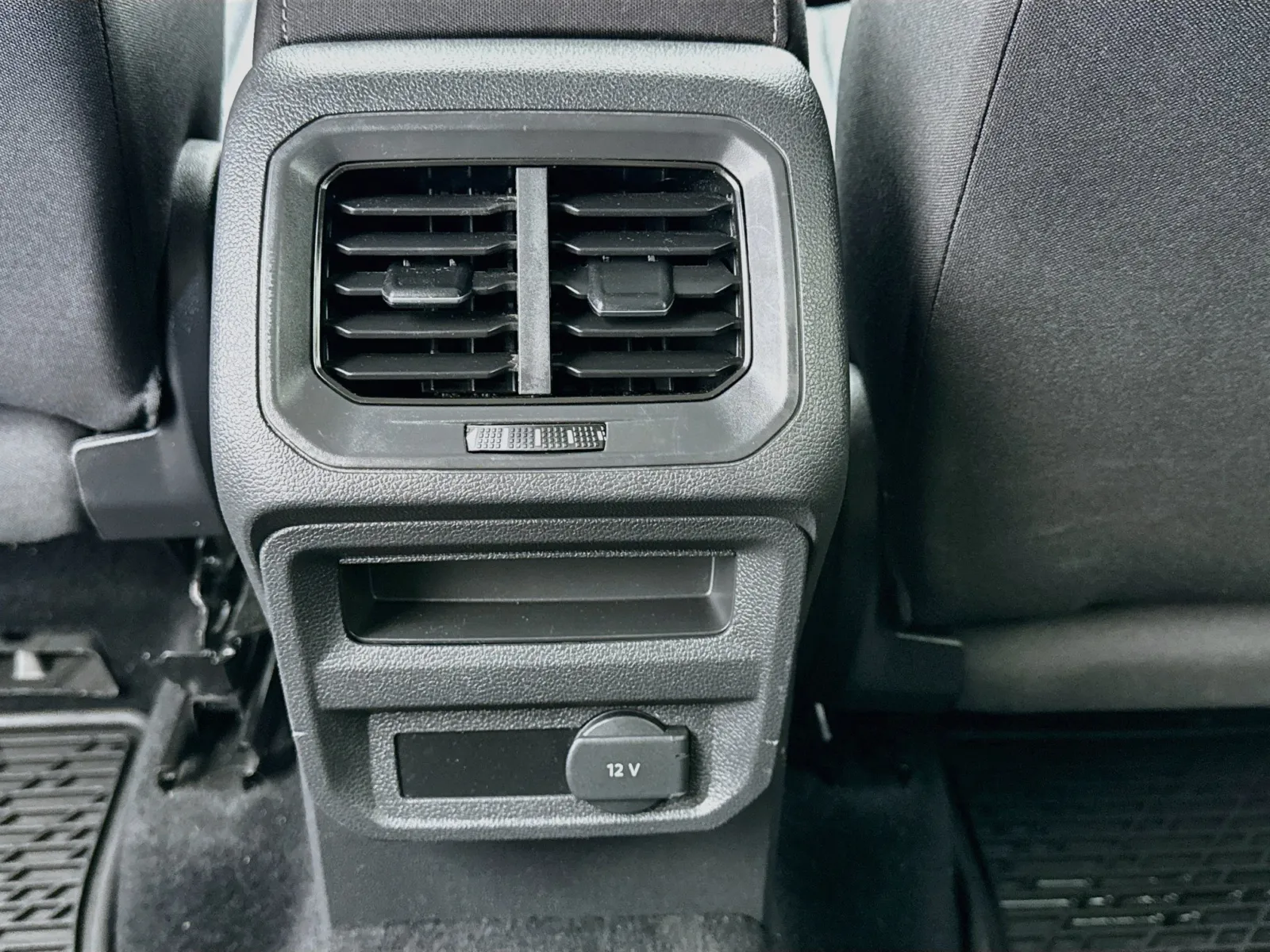 Volkswagen Tiguan photo 16