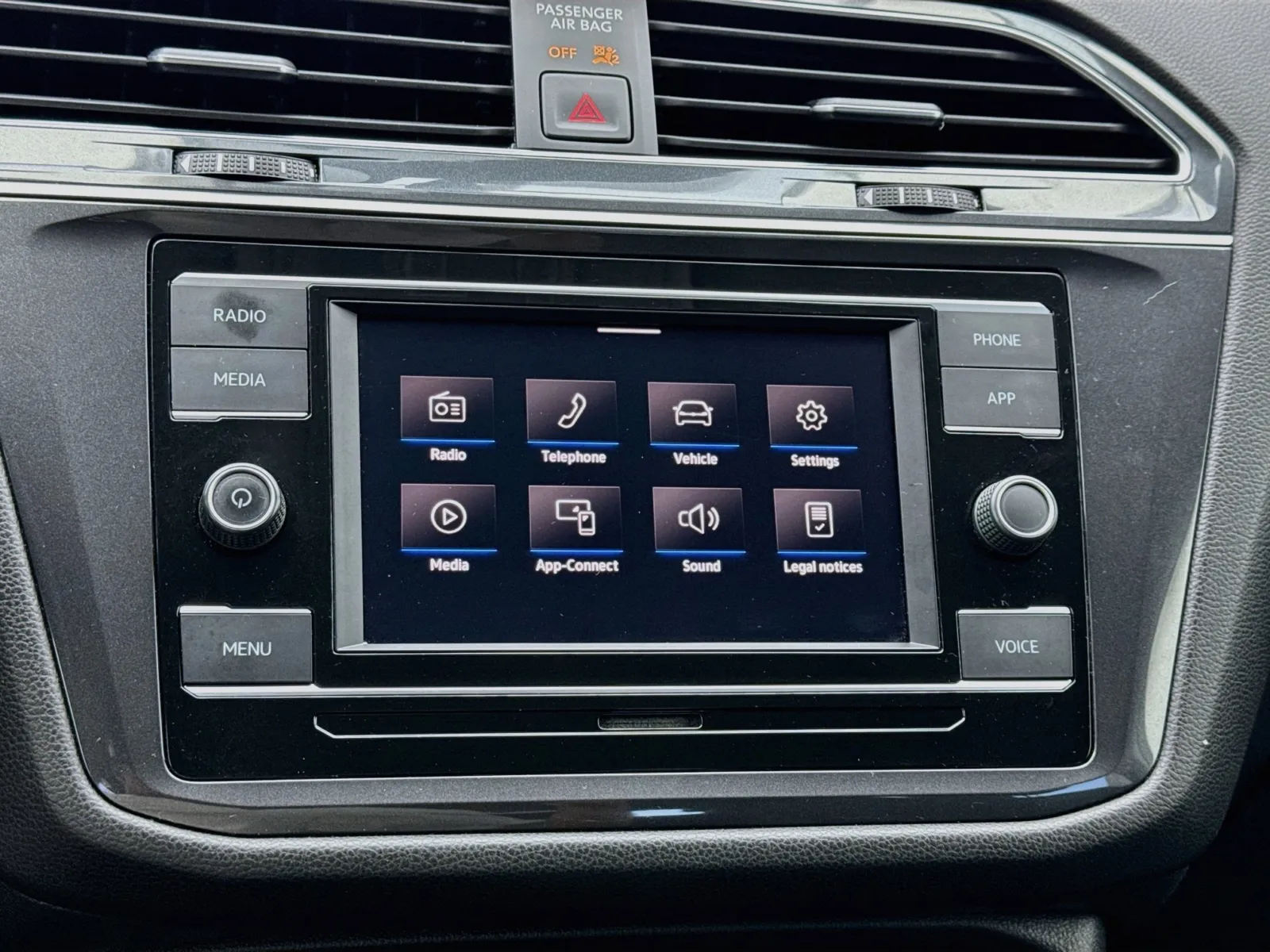 Volkswagen Tiguan photo 9