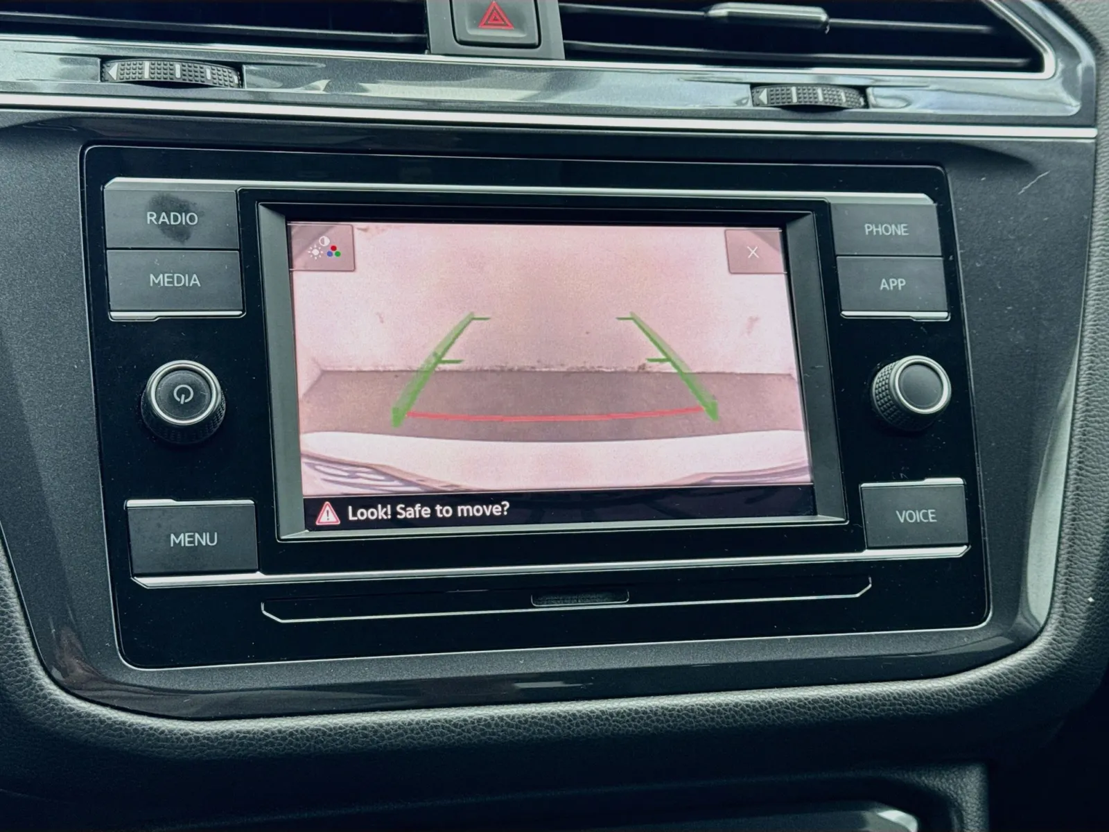 Volkswagen Tiguan photo 10