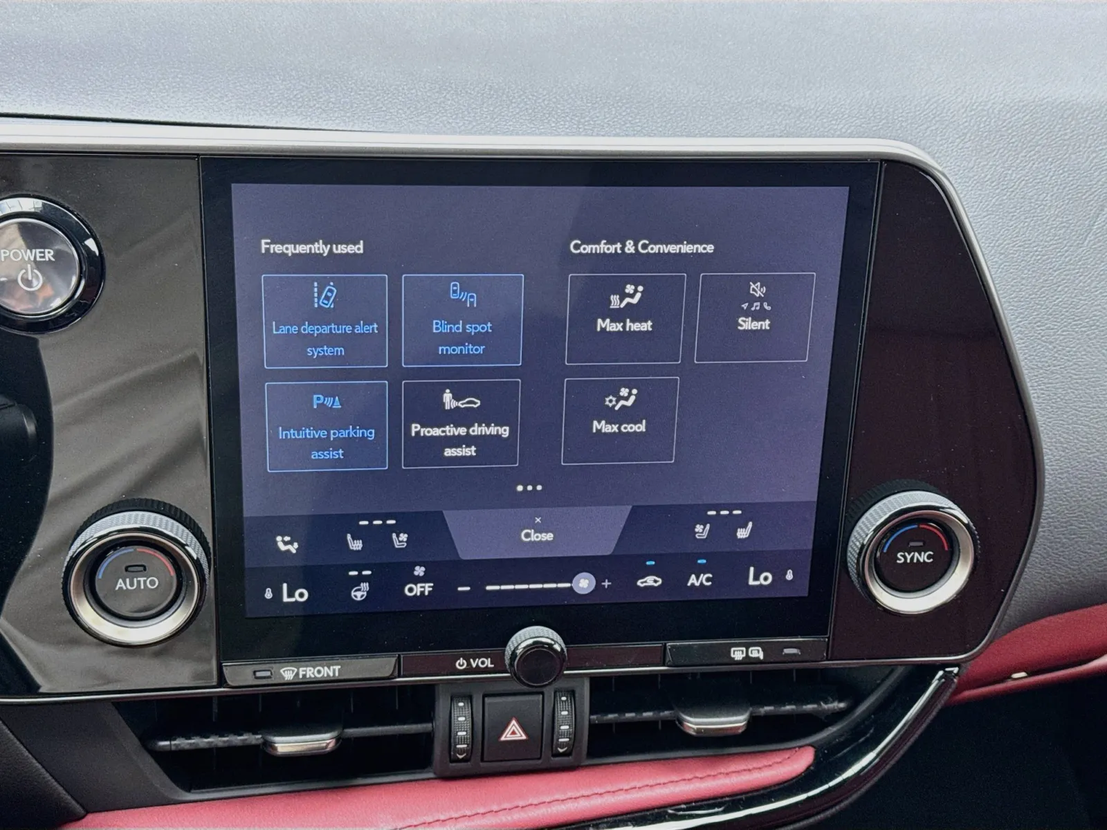 Lexus NX photo 12