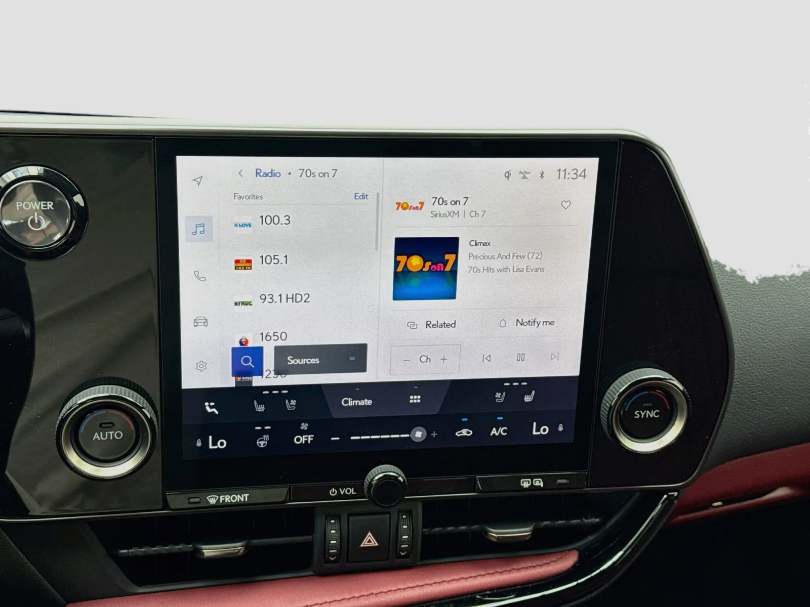 Lexus NX photo 11