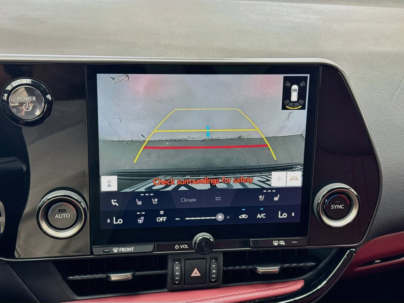 Lexus NX photo 10