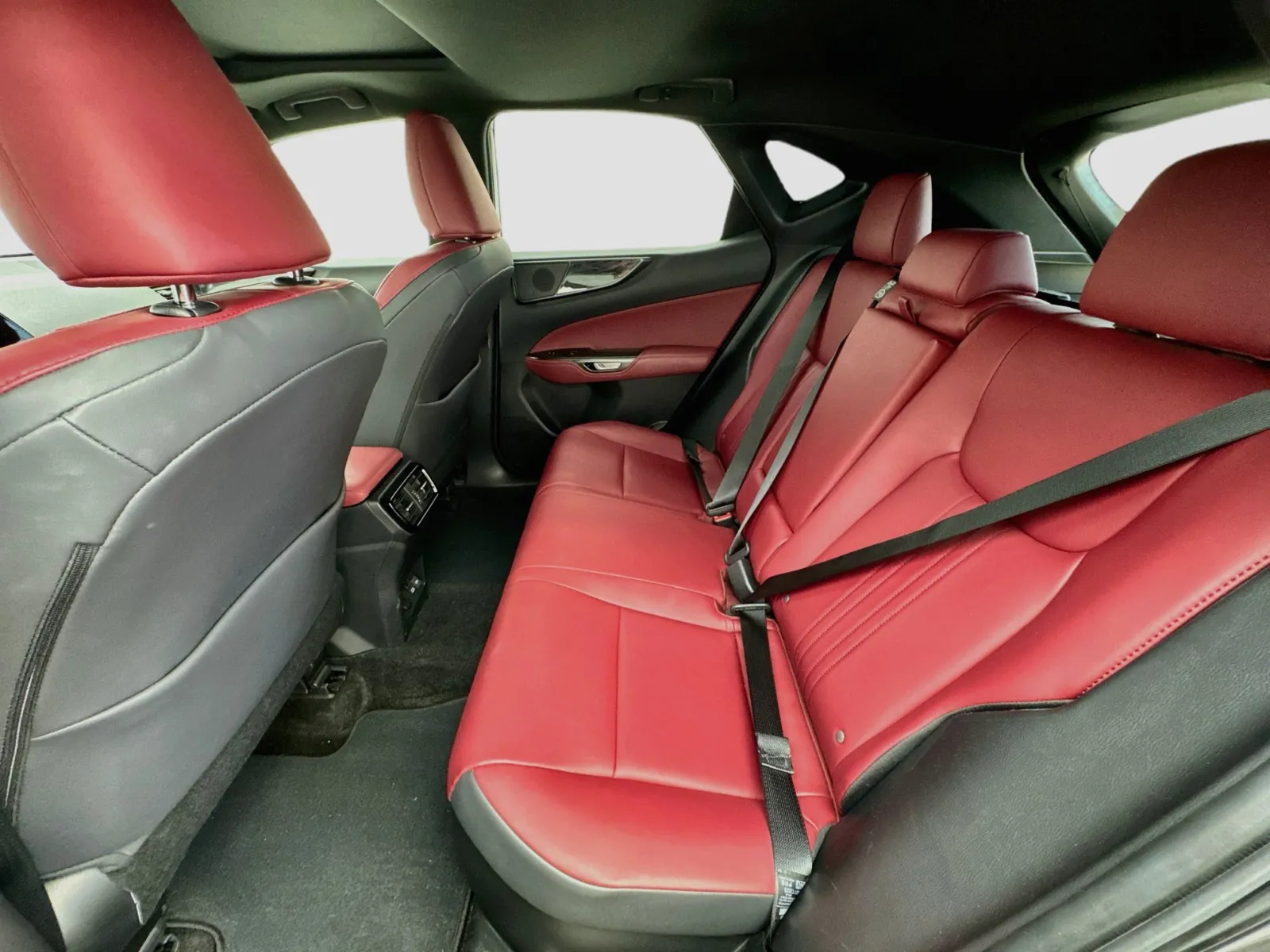 Lexus NX photo 16