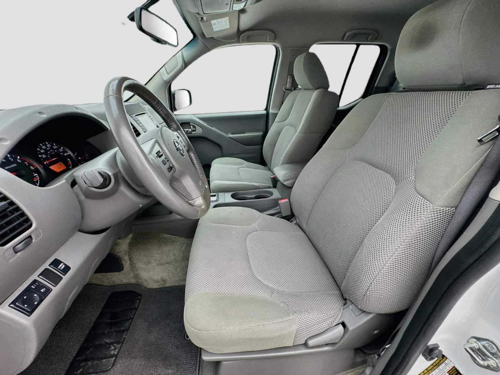 Nissan Frontier photo 13