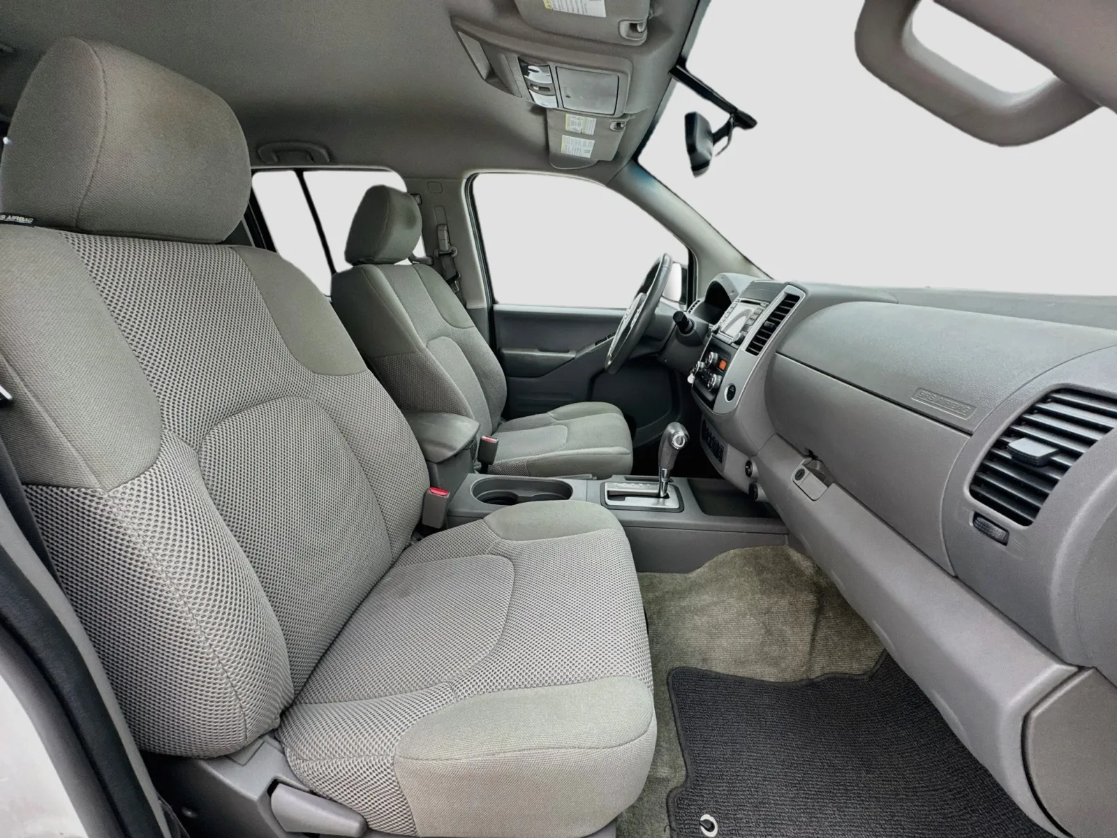 Nissan Frontier photo 18