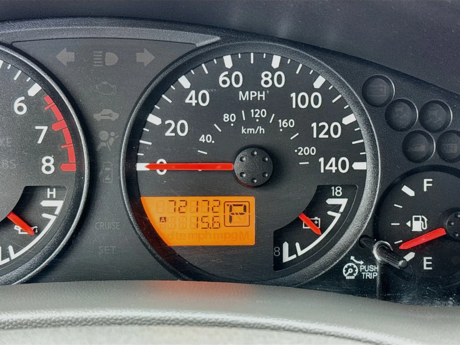 Nissan Frontier photo 8