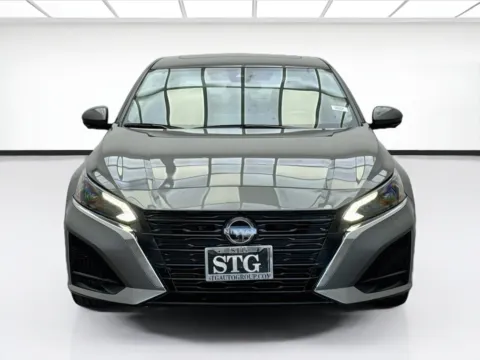 Photos of 2023 Nissan Altima 2.5 SL for sale in Bellflower, CA at STG Bellflower