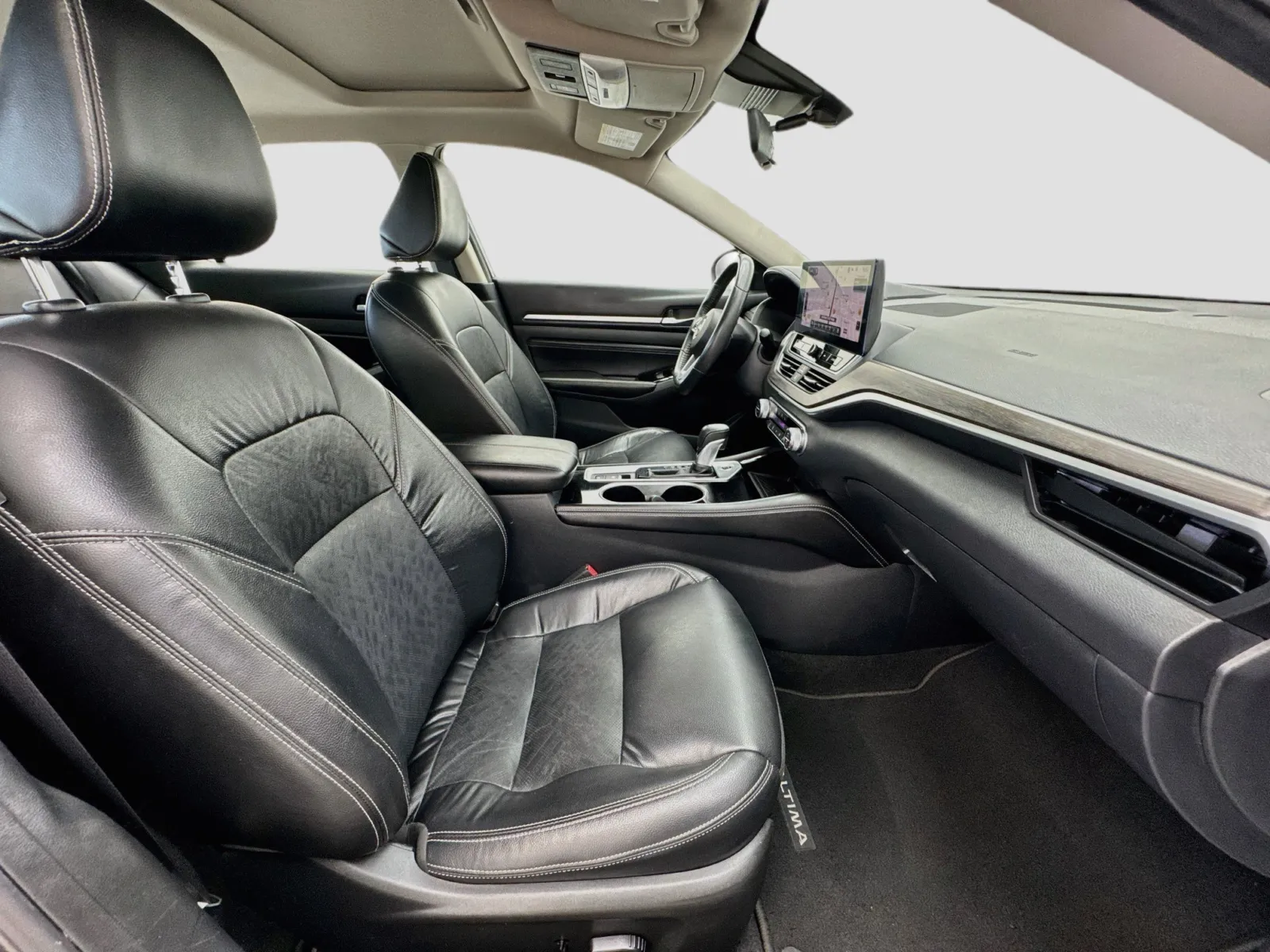Nissan Altima photo 20