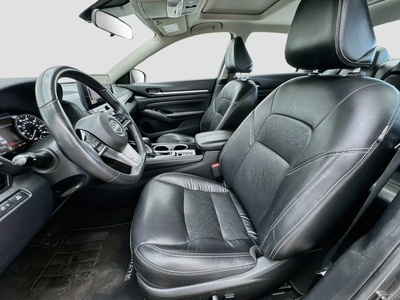 Nissan Altima photo 13