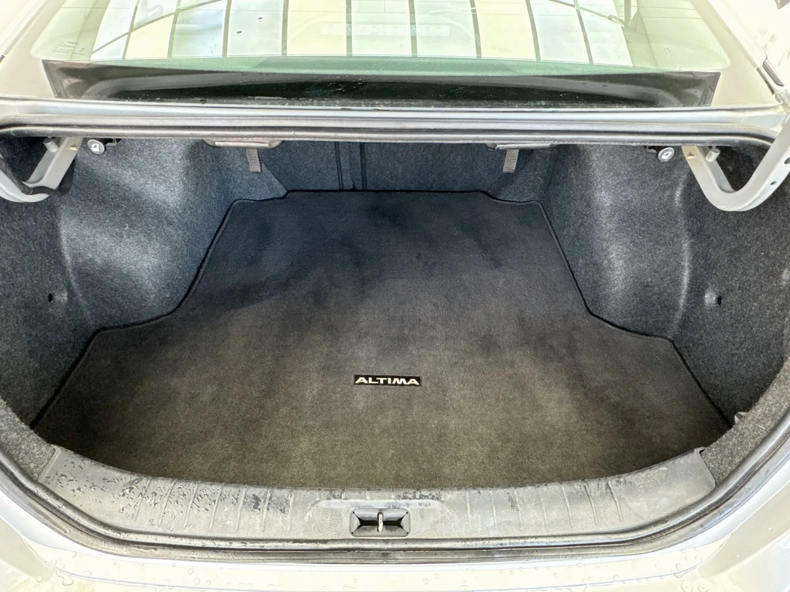 Nissan Altima photo 18