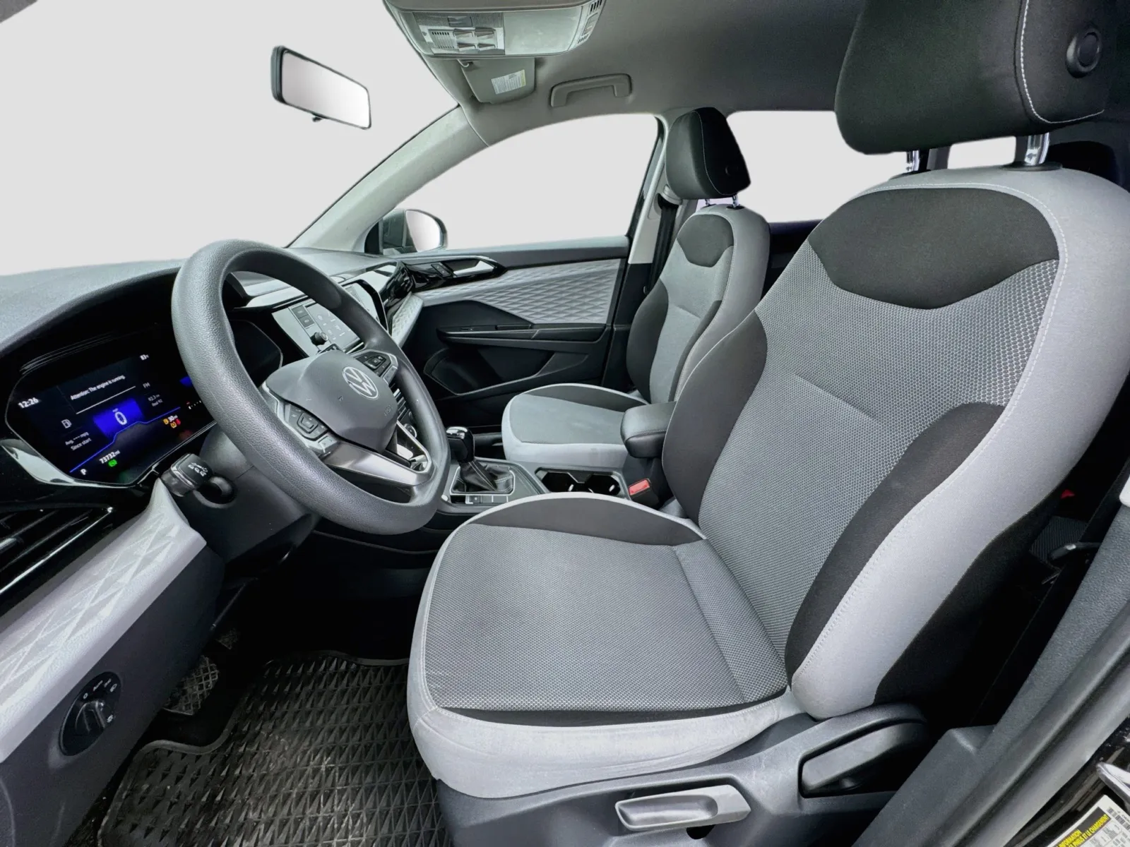 Volkswagen Taos photo 13