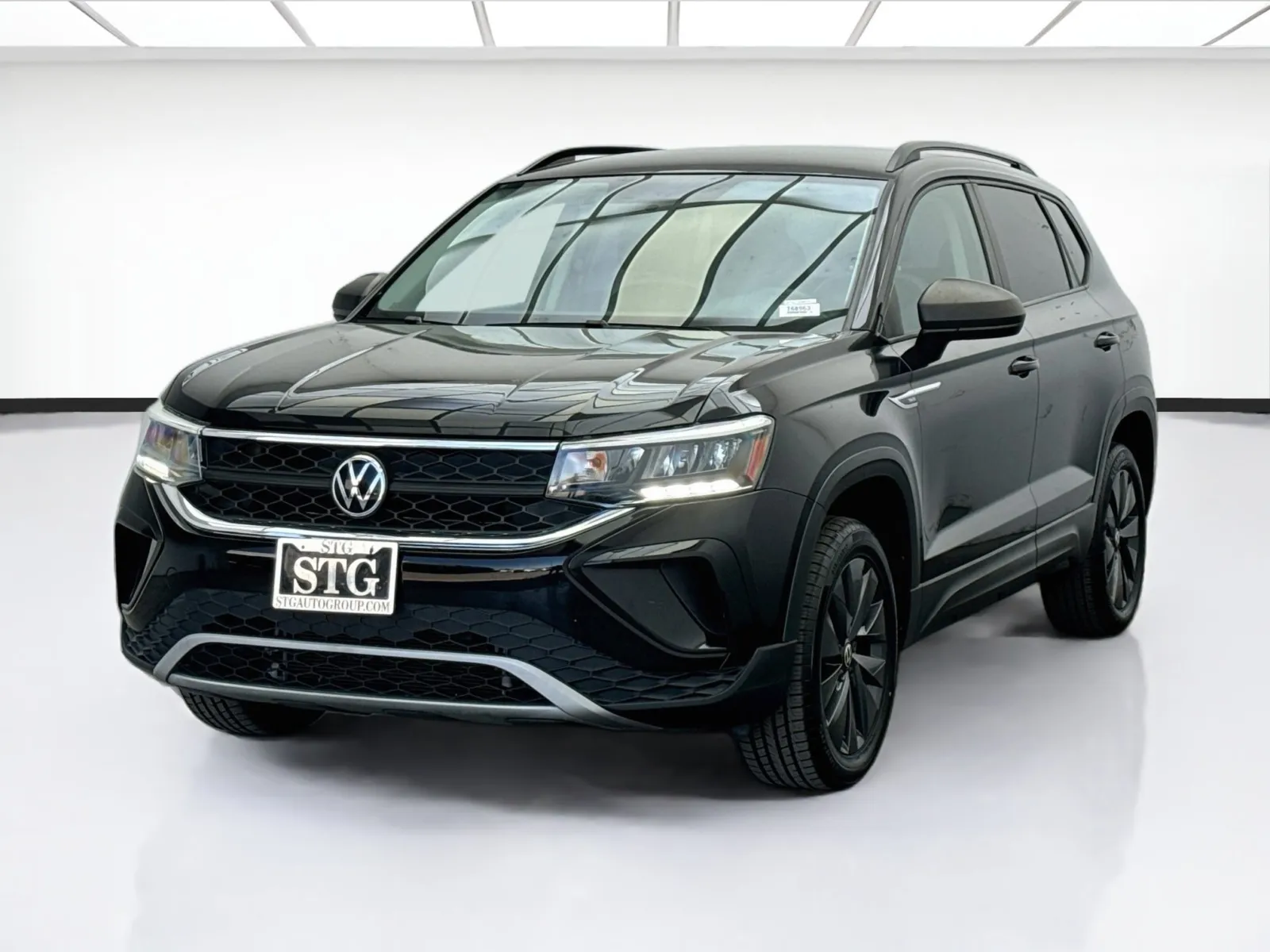 Black 2022 Volkswagen Taos 1.5T S for sale in Bellflower, CA