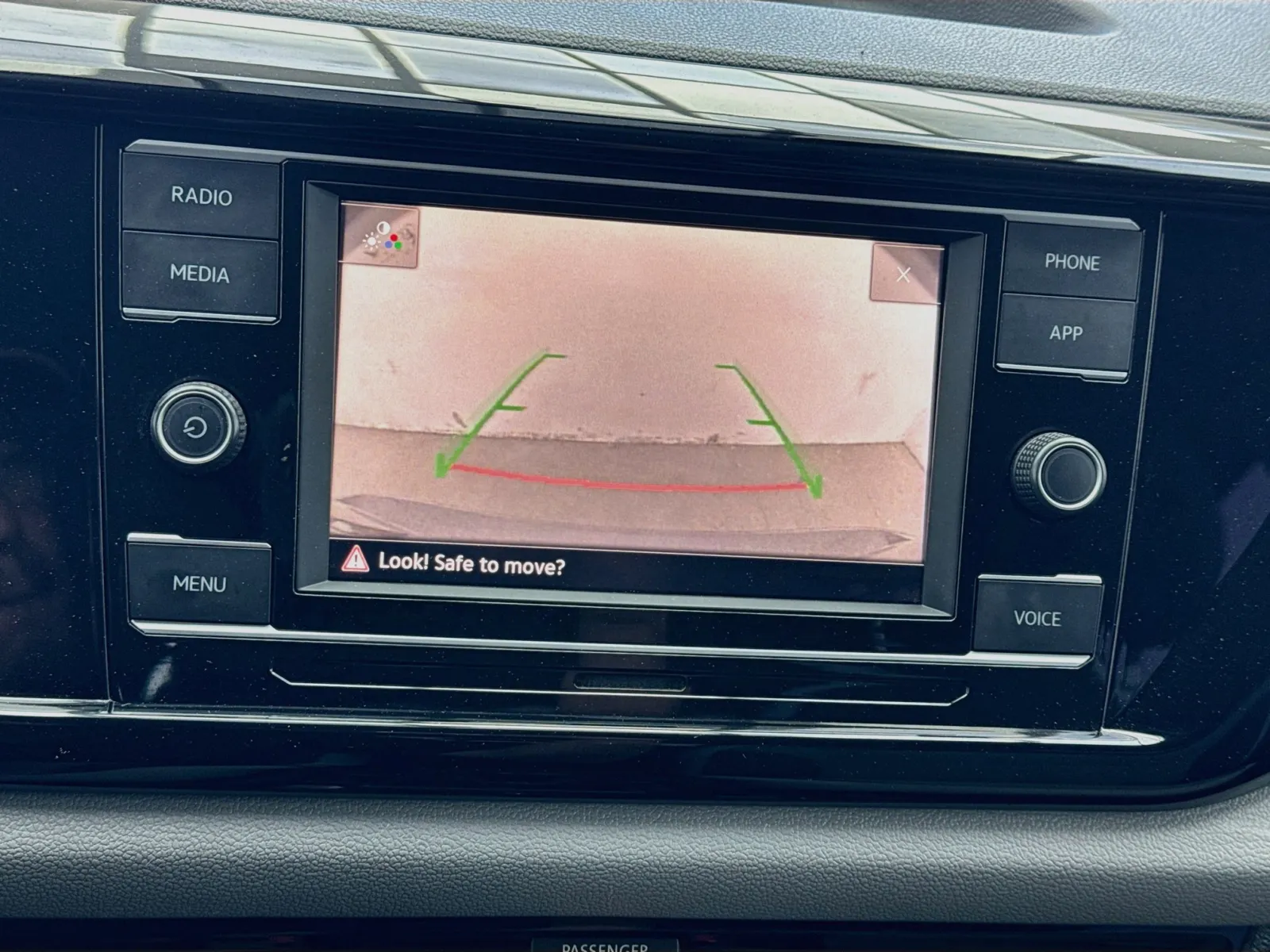 Volkswagen Taos photo 10