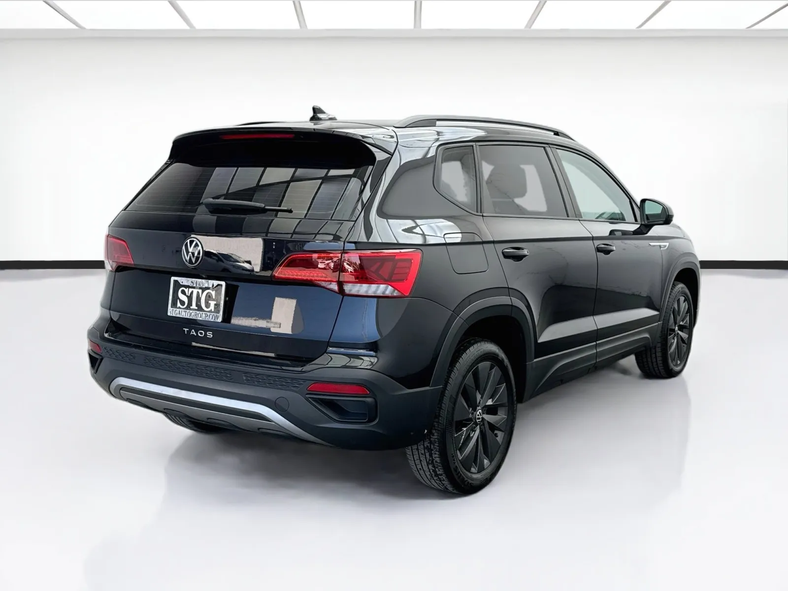 Volkswagen Taos photo 4