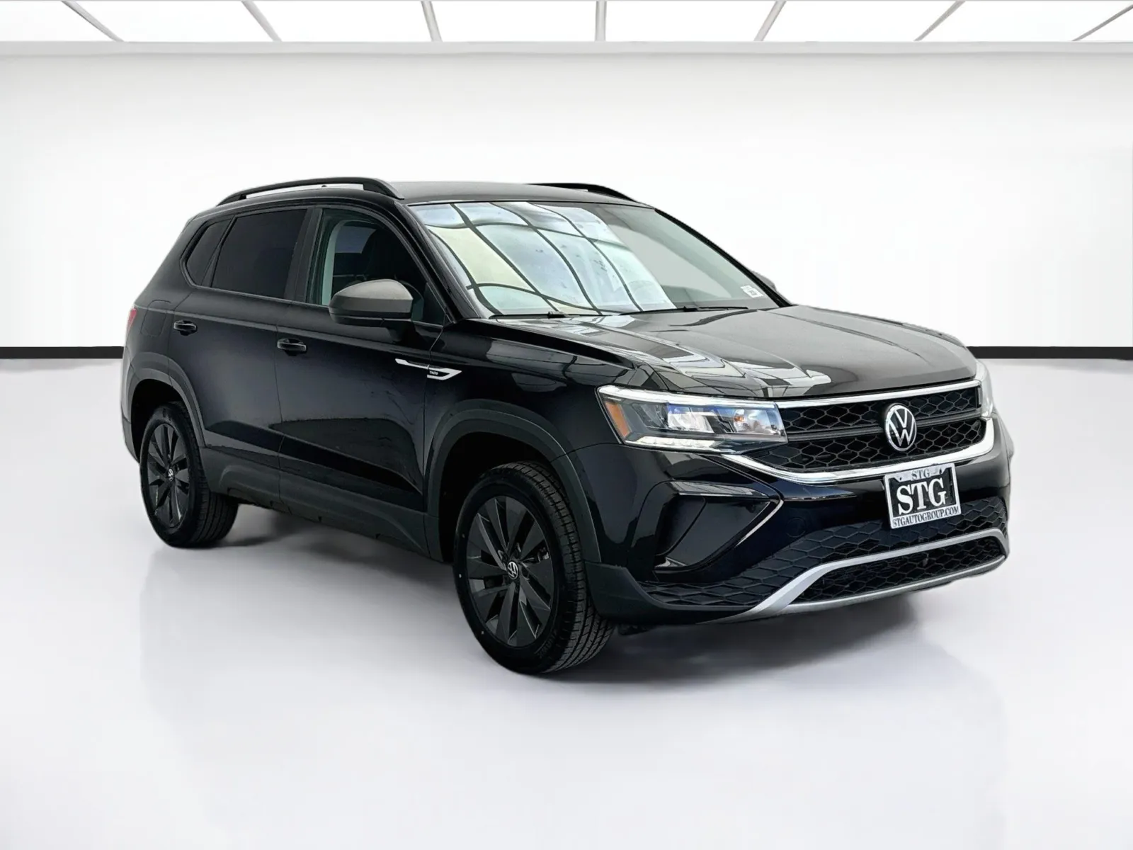 Volkswagen Taos photo 3