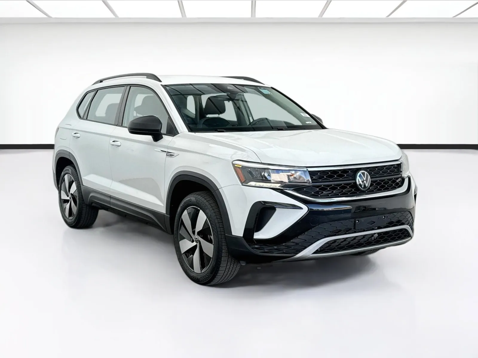 Volkswagen Taos photo 3