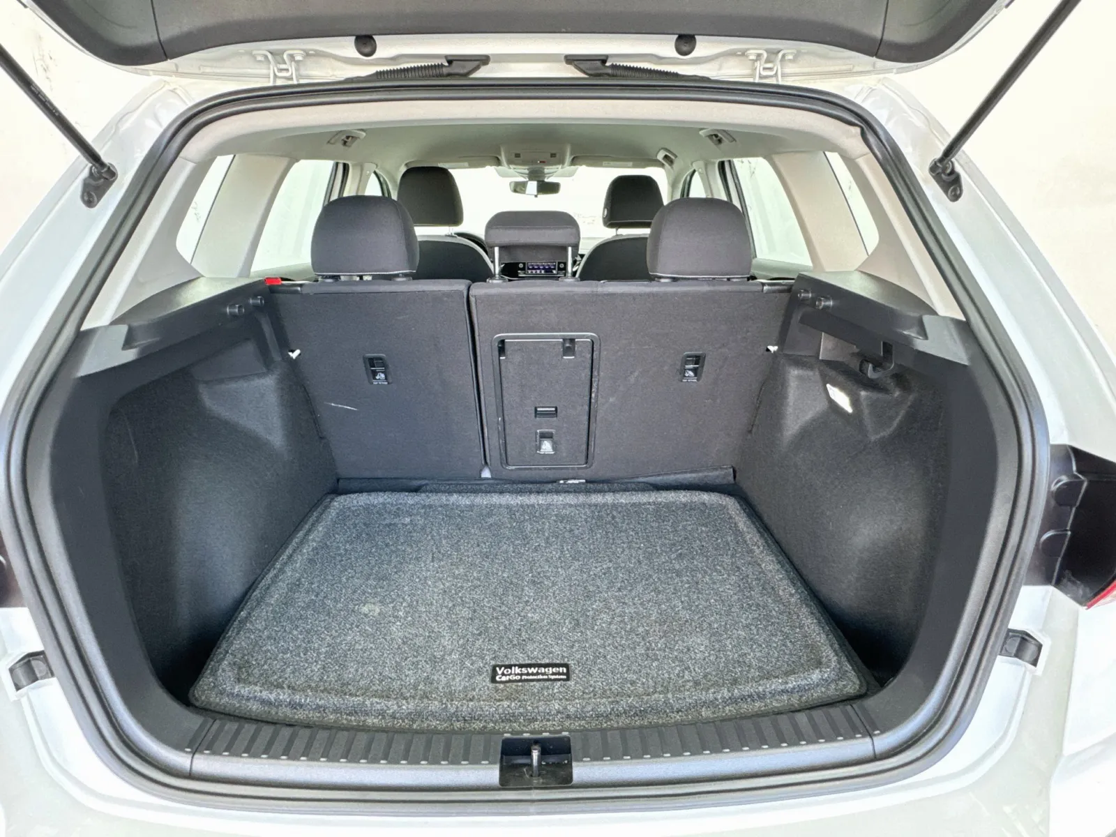 Volkswagen Taos photo 16