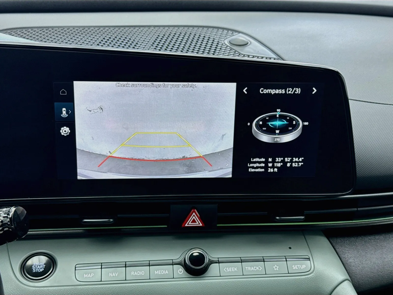 Hyundai Elantra photo 10